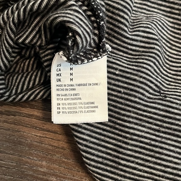 AEO Stretchy Black/White Striped Dress - Picture 4 of 4